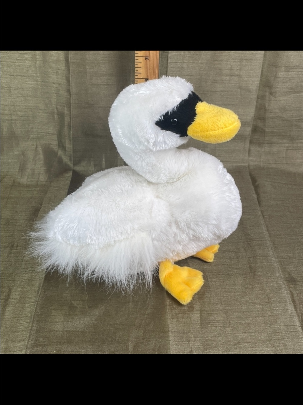 Ganz Webkinz White Swan HM373 Plush Stuffed Animal NO CODE - Preowned